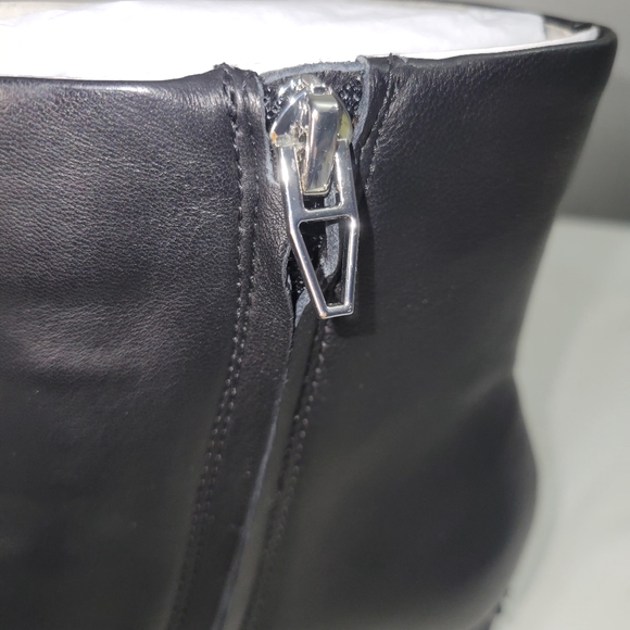 DOLCE VITA Bel Black Leather Pointed Ankle Boots Size 8 New in box - Picture 9 of 10